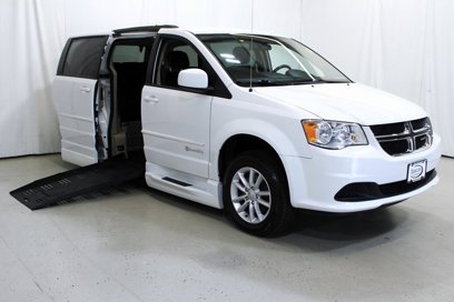 Used 2015 Dodge Grand Caravan SXT w/ Rear Park Assist Package