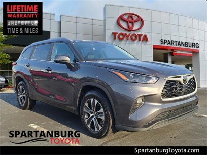 Used 2023 Toyota Highlander XLE
