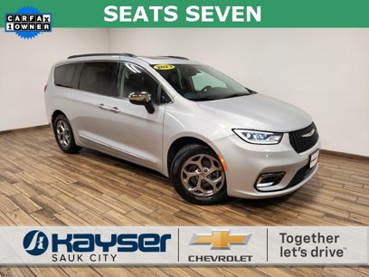 Used 2023 Chrysler Pacifica Limited