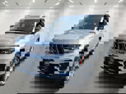 New 2025 Jeep Grand Cherokee Laredo X