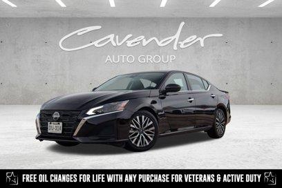 Used 2023 Nissan Altima 2.5 SV