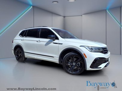 Used 2023 Volkswagen Tiguan SE R-Line