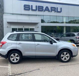 Used 2016 Subaru Forester 2.5i w/ Alloy Wheel Package
