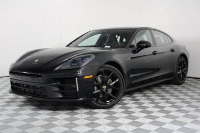 New 2025 Porsche Panamera 4
