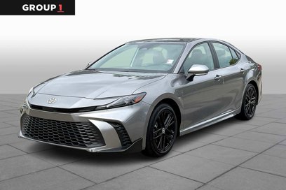 Used 2025 Toyota Camry SE