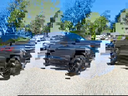 New 2025 Chevrolet Silverado EV LT