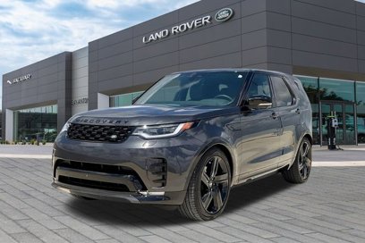 Certified 2025 Land Rover Discovery Dynamic SE