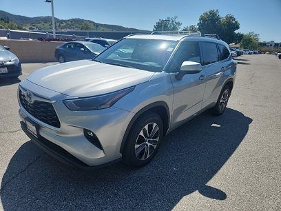 Used 2022 Toyota Highlander XLE