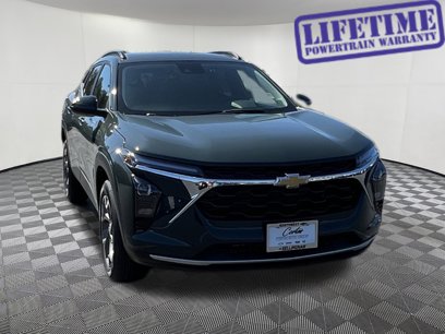 New 2025 Chevrolet Trax LT w/ Driver Confidence Package