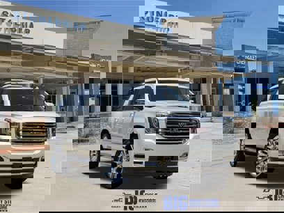 Used 2020 GMC Yukon XL SLT w/ Premium Edition