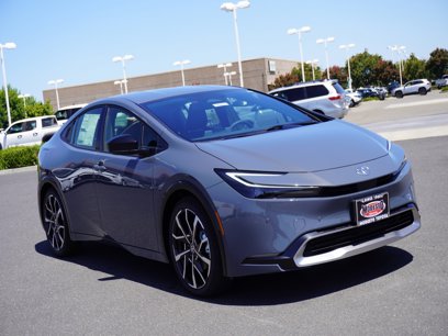 New 2025 Toyota Prius Plug-In Hybrid