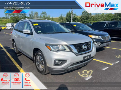 Used 2017 Nissan Pathfinder SV