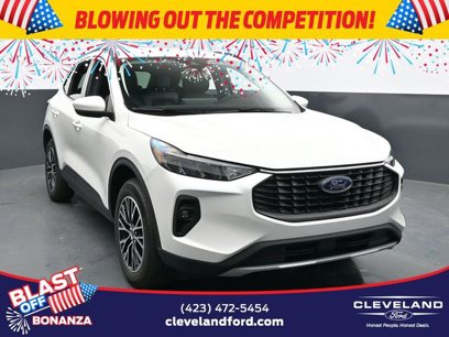 New 2025 Ford Escape SE w/ Class II Trailer Tow Package