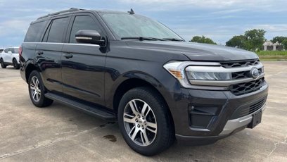 Used 2024 Ford Expedition XLT