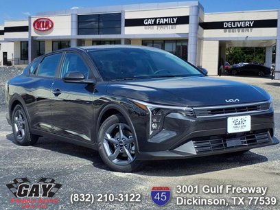 New 2025 Kia K4 LXS