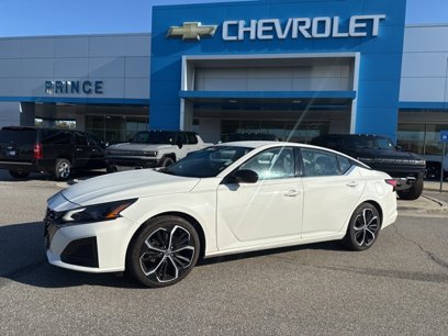 Used 2023 Nissan Altima 2.5 SR