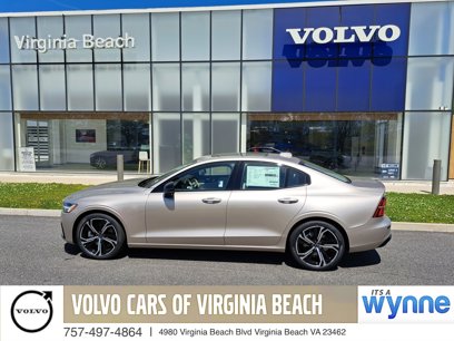 New 2024 Volvo S60 B5 Plus w/ Climate Package