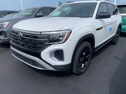 New 2025 Volkswagen Atlas Peak Edition SE
