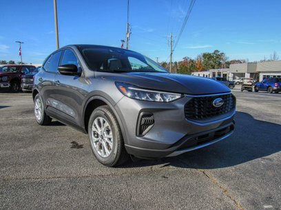 New 2025 Ford Escape Active w/ Cold Weather Package