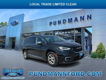 Used 2023 Chrysler Pacifica Limited