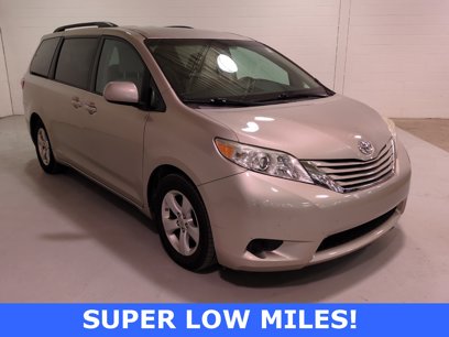 Used 2017 Toyota Sienna LE