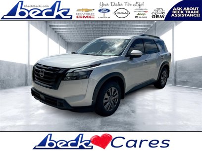 Used 2025 Nissan Pathfinder SV w/ SV Premium Package