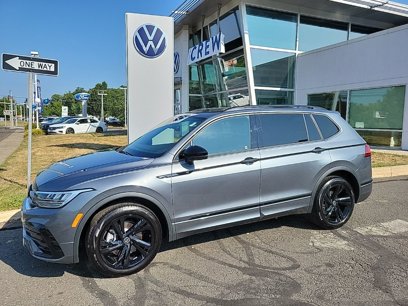 Certified 2024 Volkswagen Tiguan SE R-Line