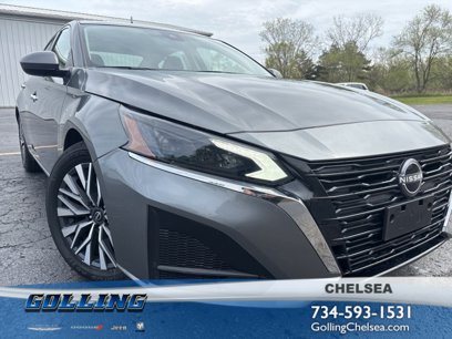 Used 2023 Nissan Altima 2.5 SV