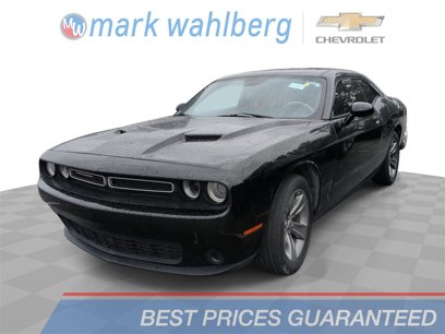 Used 2016 Dodge Challenger SXT