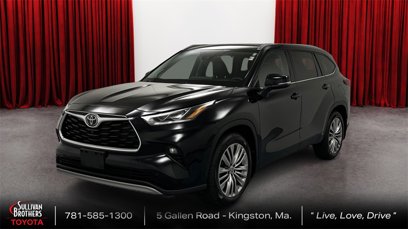 Certified 2022 Toyota Highlander Platinum