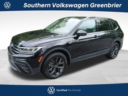 Used 2023 Volkswagen Tiguan SE w/ Panoramic Sunroof Package