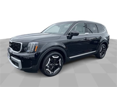 Used 2023 Kia Telluride EX w/ EX Captain's Chair Package