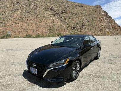 Used 2025 Nissan Altima 2.5 SV w/ SV Premium Package