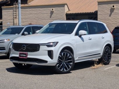 New 2025 Volvo XC90 T8 Plus w/ Protection Package Premier