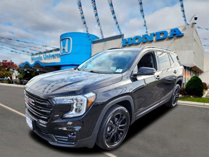 Used 2022 GMC Terrain SLT w/ Tech Package