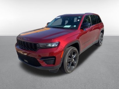 Used 2024 Jeep Grand Cherokee Altitude