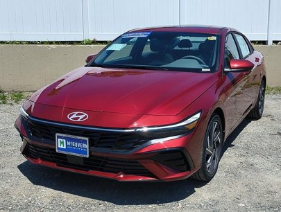 New 2025 Hyundai Elantra SEL