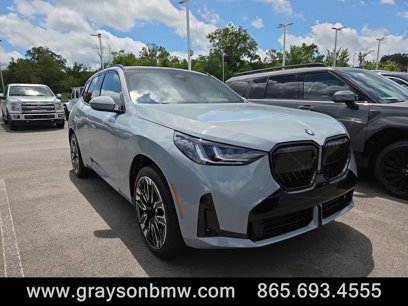 New 2025 BMW X3 xDrive30i w/ Premium Package