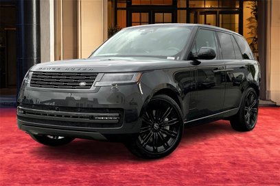 New 2025 Land Rover Range Rover SE