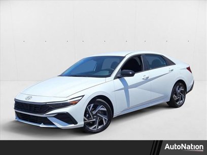 New 2025 Hyundai Elantra SEL