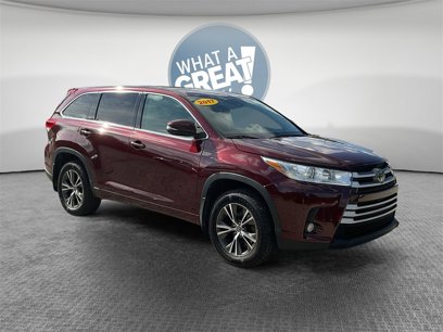 Used 2017 Toyota Highlander Plus w/ Carpet Mat Package