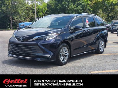 New 2025 Toyota Sienna Limited