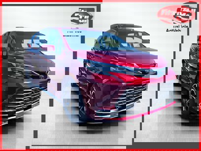 New 2025 Toyota Sienna Platinum