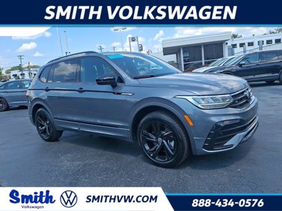 Certified 2024 Volkswagen Tiguan SE R-Line