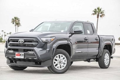 New 2025 Toyota Tacoma SR5