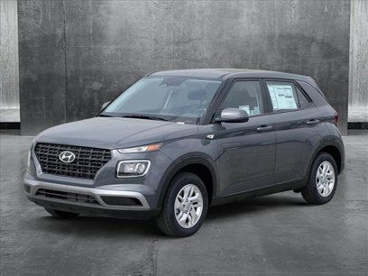 New 2025 Hyundai Venue SE