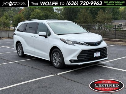 Certified 2025 Toyota Sienna XLE