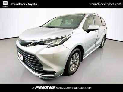 Used 2022 Toyota Sienna LE