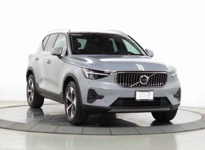 Certified 2025 Volvo XC40 B5 Plus