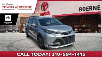 Certified 2024 Toyota Sienna XLE